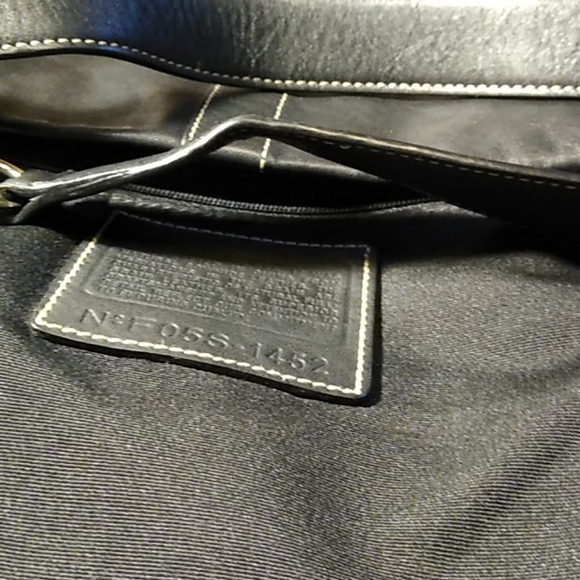 Coach - Picture 7 of 9